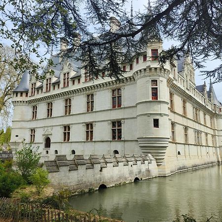 Gite Pause Au Jardin Piscine Chauffee Saint-Branchs Экстерьер фото
