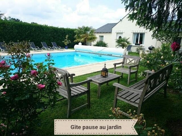 Gite Pause Au Jardin Piscine Chauffee Saint-Branchs Экстерьер фото