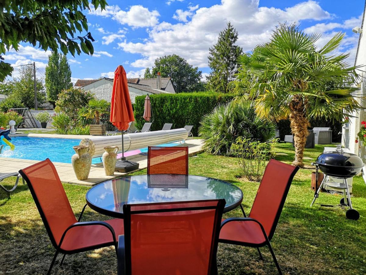 Gite Pause Au Jardin Piscine Chauffee Saint-Branchs Экстерьер фото